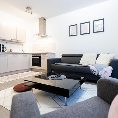 Nova Karolina Apartment Острава Экстерьер фото
