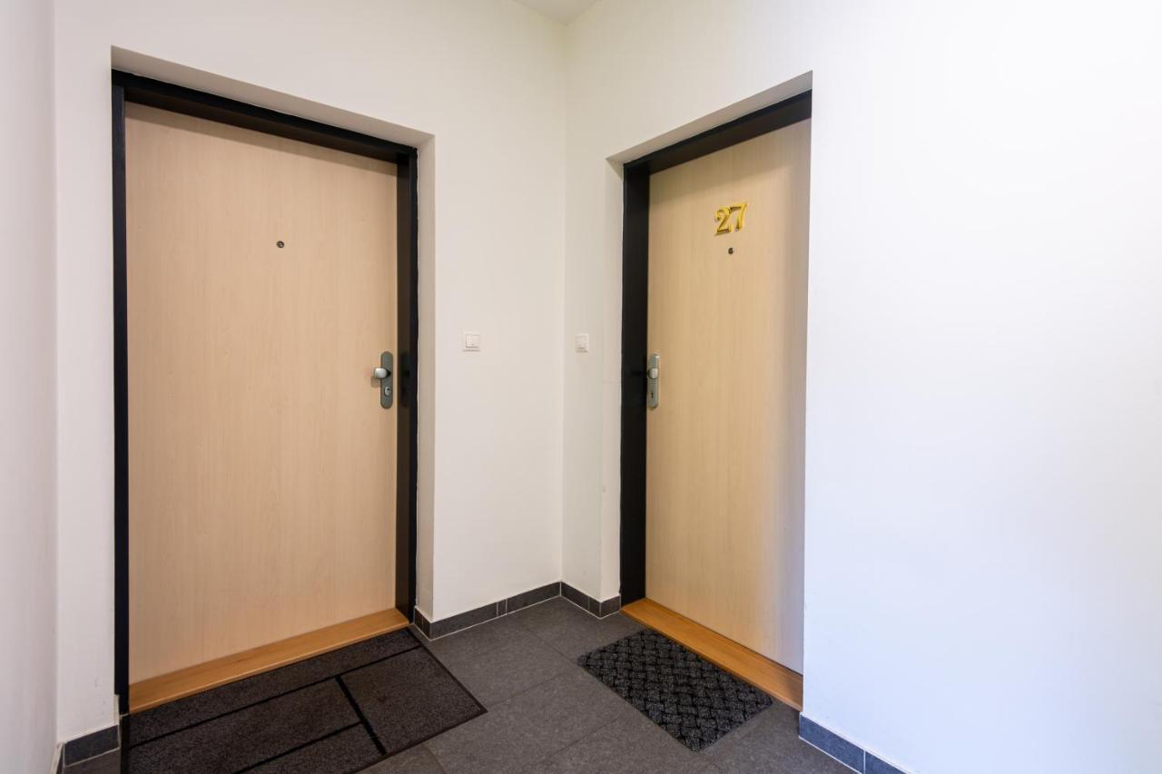 Nova Karolina Apartment Острава Экстерьер фото
